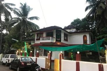 هاستل Super Deluxe Mansion Stay In Candolim
