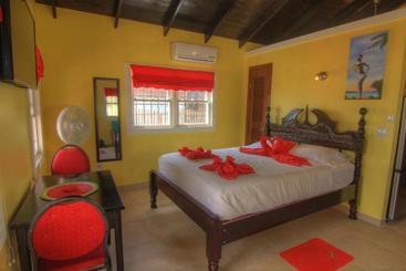 پانسیون Inn At White Horse Guest House