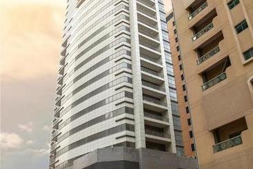 Golden Al Nawras Tower