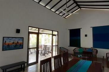 پانسیون Nil Menik Villa