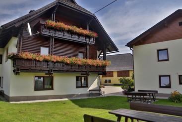 호텔 Familienparadies Zeislerhof