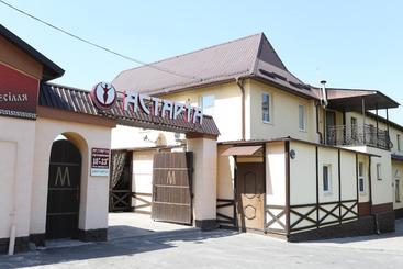 فندق صغير Astarta Inn