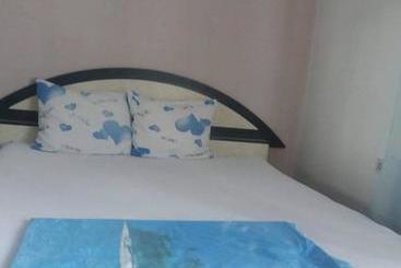 پانسیون Julija Guest House