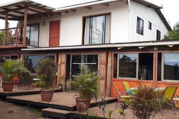 پانسیون Hostal Vieroto