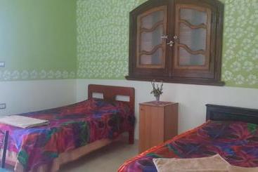 Pension Villamar Sea View Rooms & Apartments