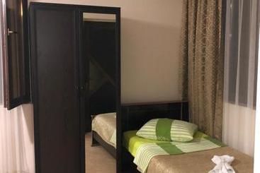 پانسیون Guest House Leto
