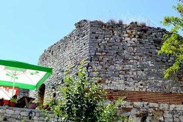 پانسیون Guest House Vasili