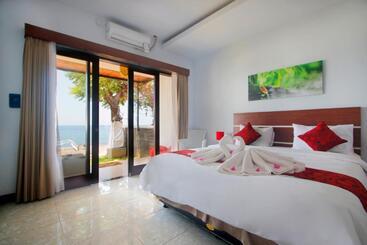 Пансион Valomia Beachfront