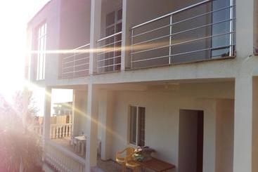 پانسیون Temo S Guest House In Kvariati