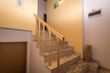 پانسیون Guest House Sun
