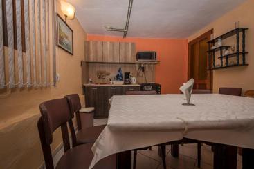 پانسیون Guest House Sun