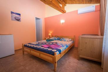 پانسیون Guest House Sun