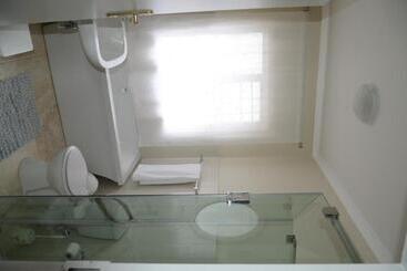 膳宿费 The Winelands Guest House