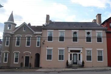 호스텔 Cumberland Inn And Spa