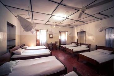 هاستل Karibu Inn