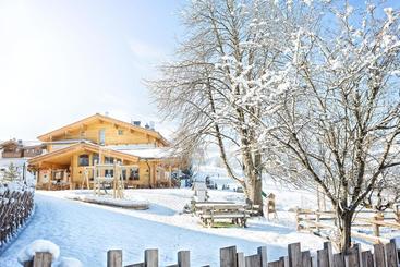 هتل Klampfererhof