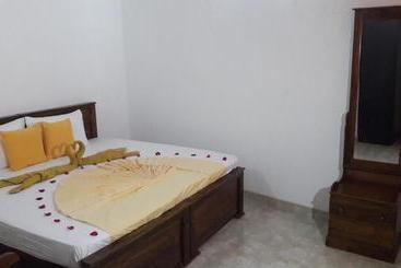 پانسیون Lassana Villa