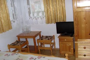 پانسیون Proboyski Guest House