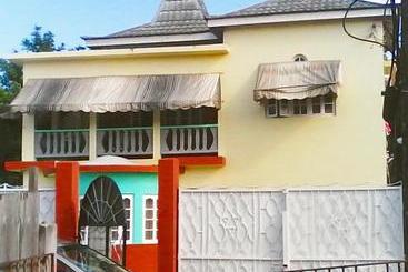 پانسیون G&r Guesthouse