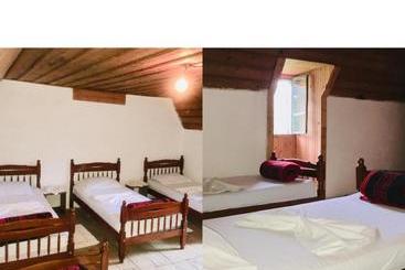 پانسیون Guesthouse Dritan Tethorja