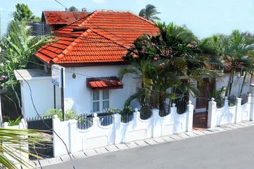 هاستل Bon Voyaage Tourist Inn