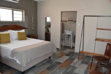 پانسیون Quiver Inn Guesthouse