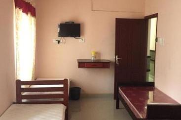 هاستل Mega Tourist Home