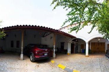 هاستل Museo Casona Ugarte Leon