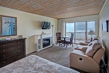 Lanai At The Cove
