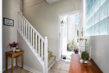 پانسیون Marpole Guest House