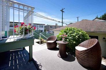 پانسیون Marpole Guest House