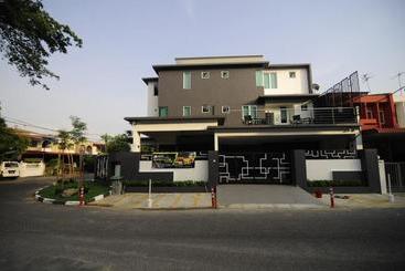 پانسیون Ihomey Guesthouse