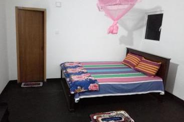 پانسیون Singhe Resort