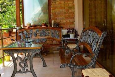 פנסיון Nirvana Guest House