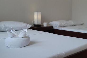 پانسیون Anaya Beach Resort