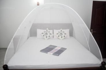 پانسیون Villa De White Sambur