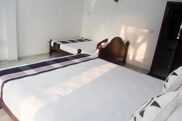 پانسیون Villa De White Sambur