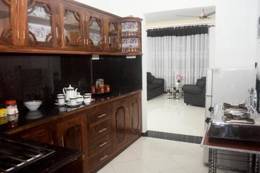 پانسیون Villa De White Sambur