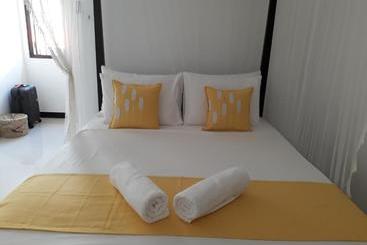 پانسیون Apna Homestay Apartments