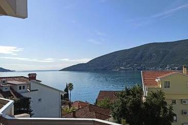 پانسیون Villa Nena