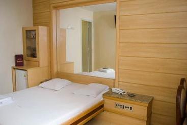 هتل Hostal