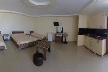 پانسیون Goga Guest House
