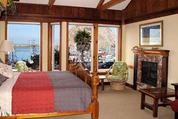 호스텔 Front Street Inn And Spa