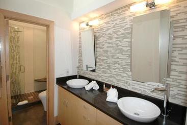 Clarendon Townhomes