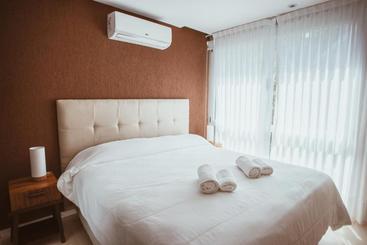 هتل آپارتمان Suite House Carilo
