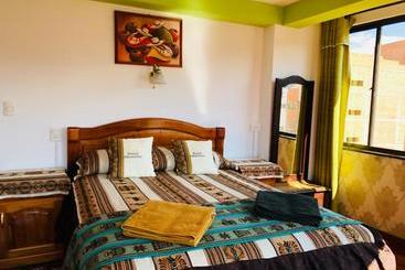 پانسیون Hostal Iskanwaya