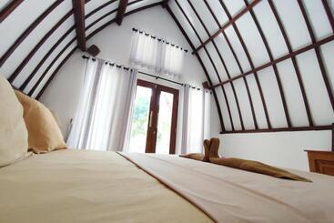 هاستل Gili Air Santay 2