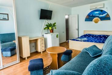 هاستل Guest House Naazove