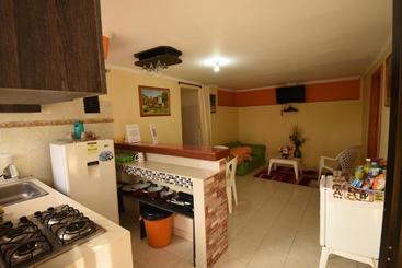 هاستل Marcia`s Place