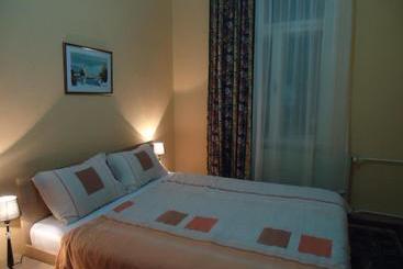 پانسیون Apartments Villa Svetlana